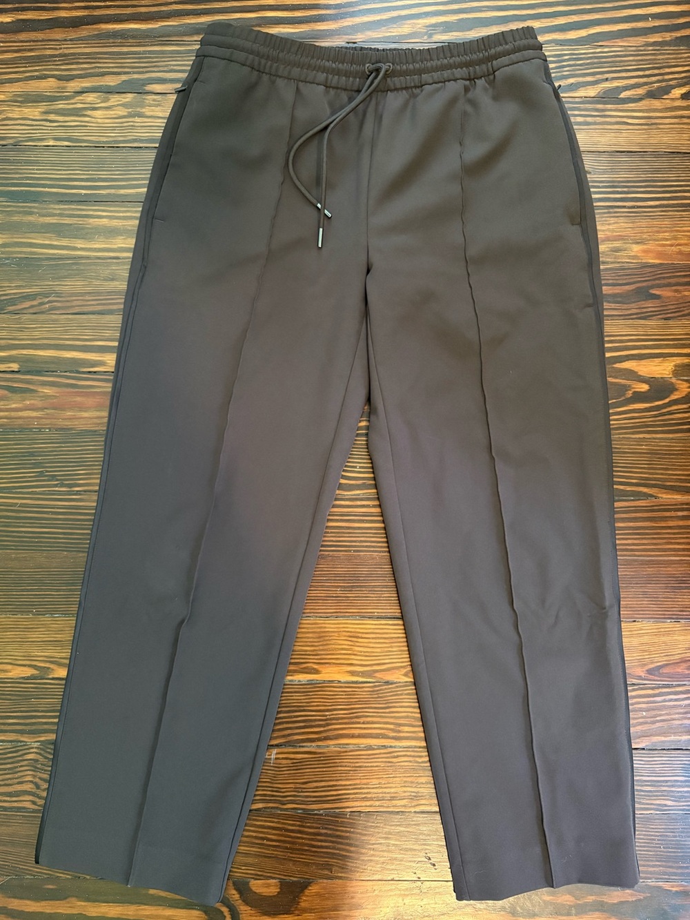 Athleta Chocolate Brown Pin tuck Athletic Work Pants - 4P